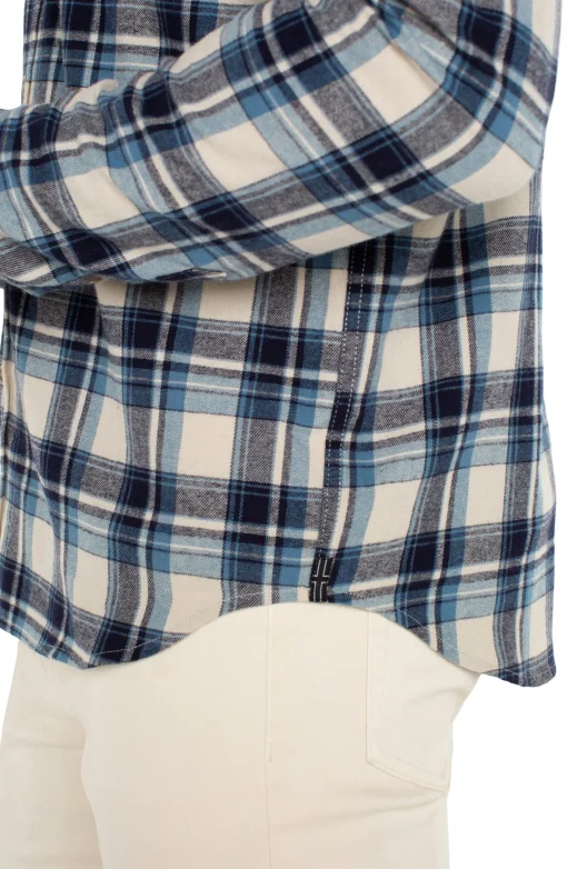 LONG SLEEVE BUTTON UP SHIRT