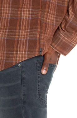 LONG SLEEVE BUTTON UP SHIRT