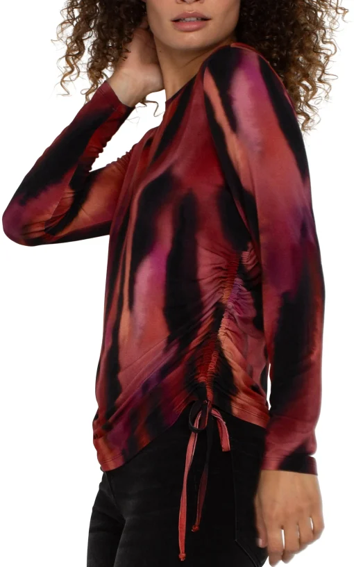 LONG SLEEVE CREW NECK KNIT TOP