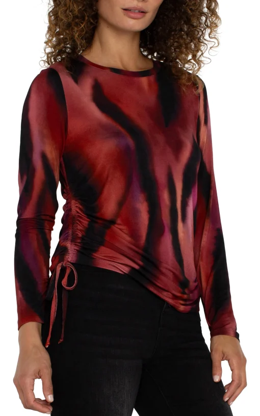 LONG SLEEVE CREW NECK KNIT TOP