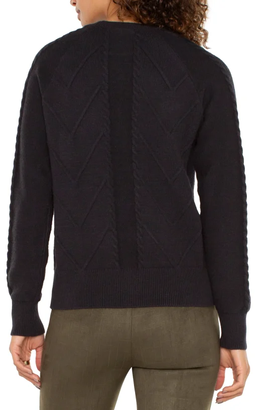 LONG SLEEVE CREW NECK RAGLAN SWEATER