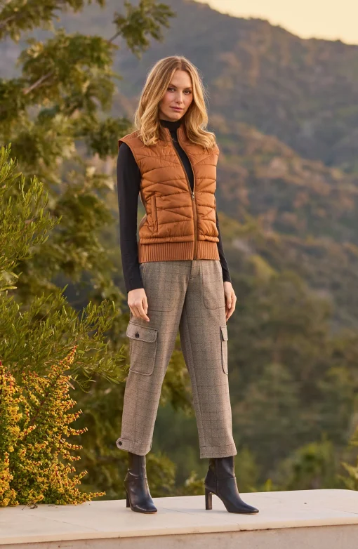 SLEEVELESS QUILTED FULL ZIP SWEATER VEST