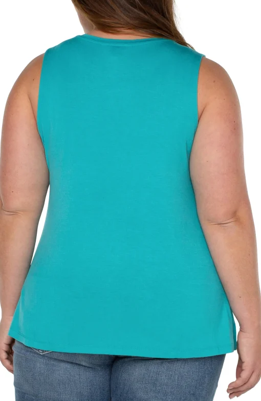 SLEEVELESS SCOOP NECK TANK