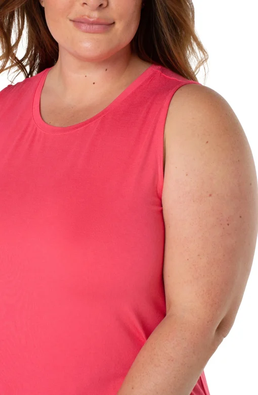 SLEEVELESS SCOOP NECK TANK