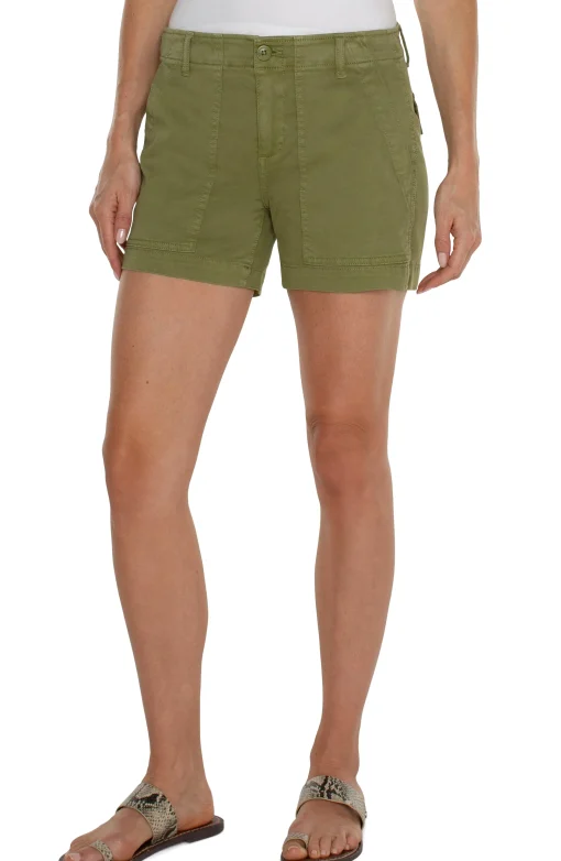 UTILITY SHORT WITH FLAP POCKETS
